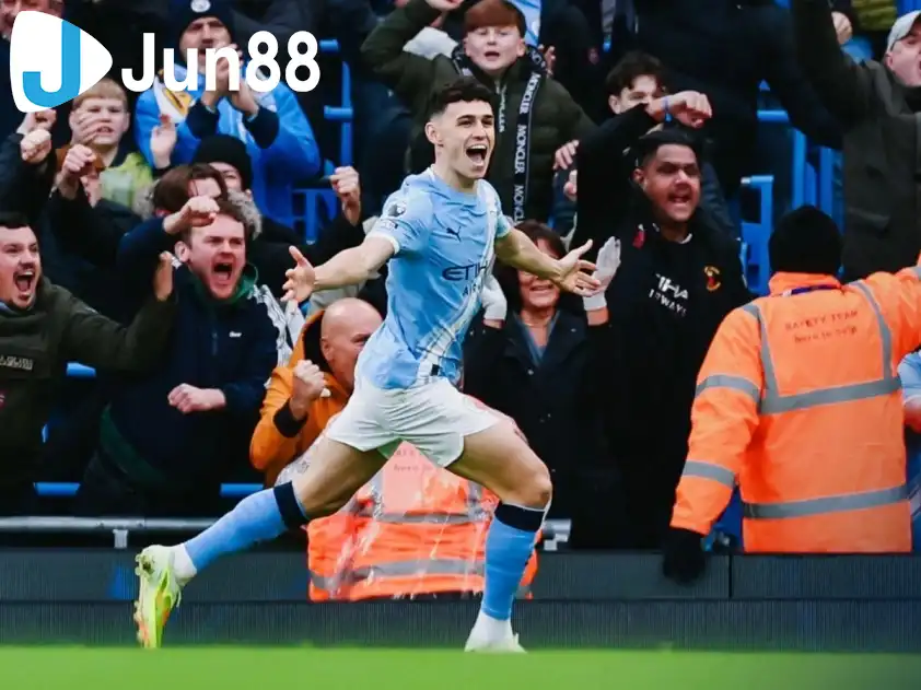 Foden vừa lập cú đúp trong chiến thắng nhọc nhằn của Man City trước Leeds ở vòng đấu vừa qua (Ảnh: CLB)